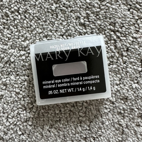 Mary Kay Mineral Eye Color Hazelnut - Picture 1 of 2